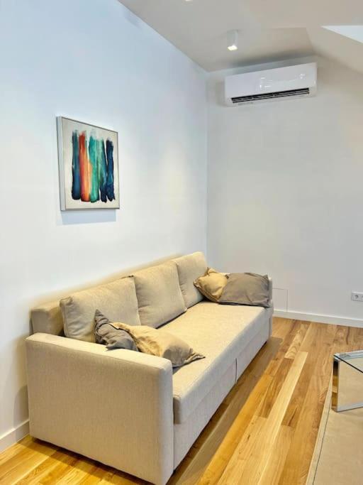 White 1 Bd Old Town Apartment By Hostlovers كاوناس المظهر الخارجي الصورة